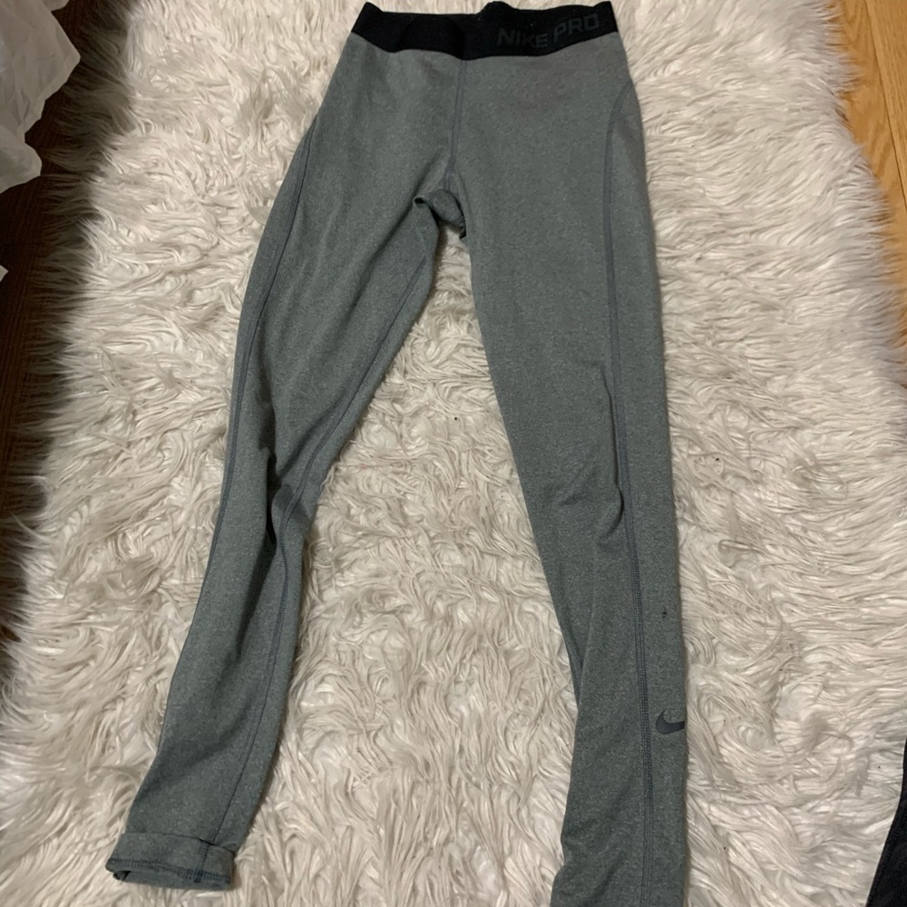 grey nike pro leggings